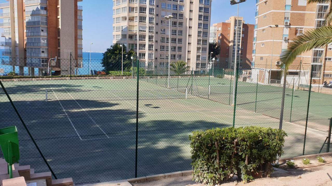 Relax Frente Al Mar De Alicante Apartment Exterior foto